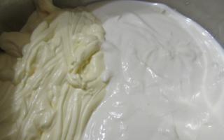Recipes for dough made from sour cream and mayonnaise Bulk pie with mayonnaise and sour cream