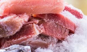 Как бързо да размразите месо у дома: методи за размразяване на месо